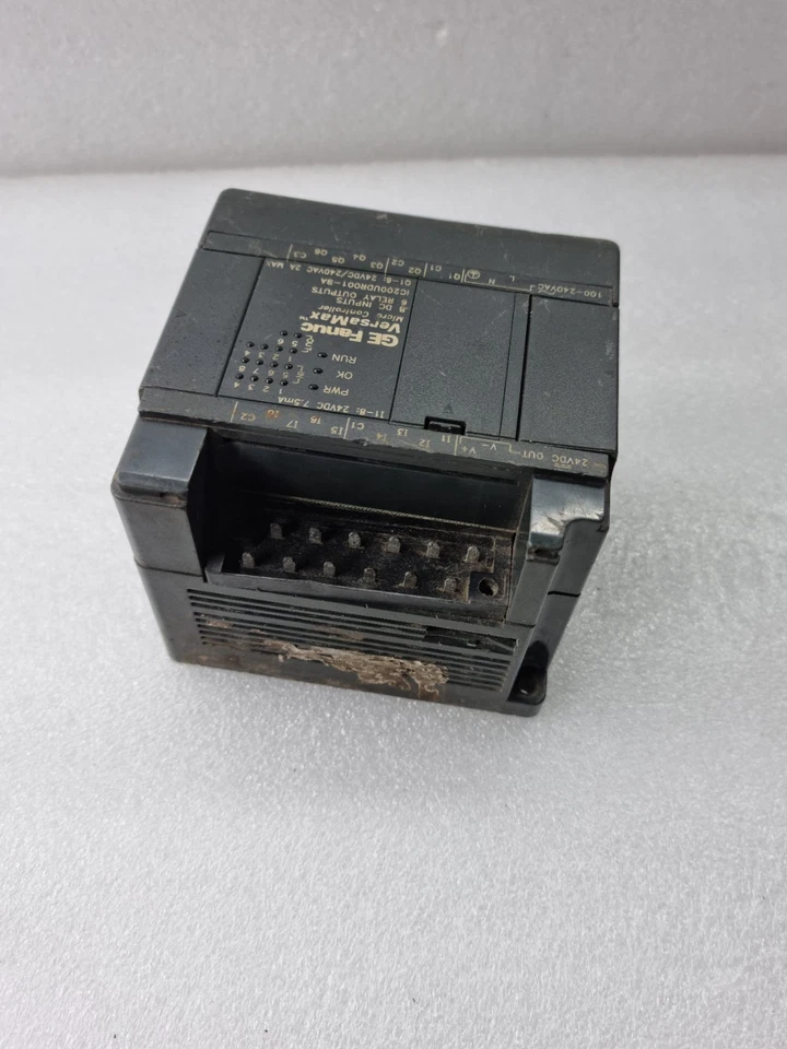 GE Fanuc IC200UDR001-BA VersaMax Micro Controller 24VDC/240VAC 2A